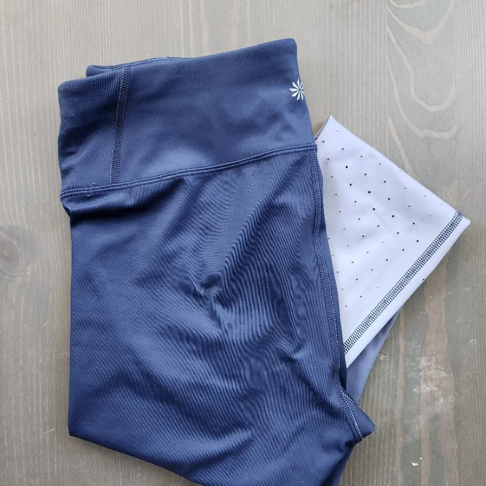 Athleta Contender Aero 78 Tight Legging Blue Ombre - Size Medium - Picture 4 of 11